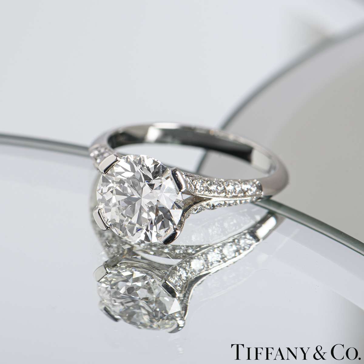 Tiffany & Co. Platinum Round Brilliant Cut Diamond Ring 2.23ct G/VVS1 ...